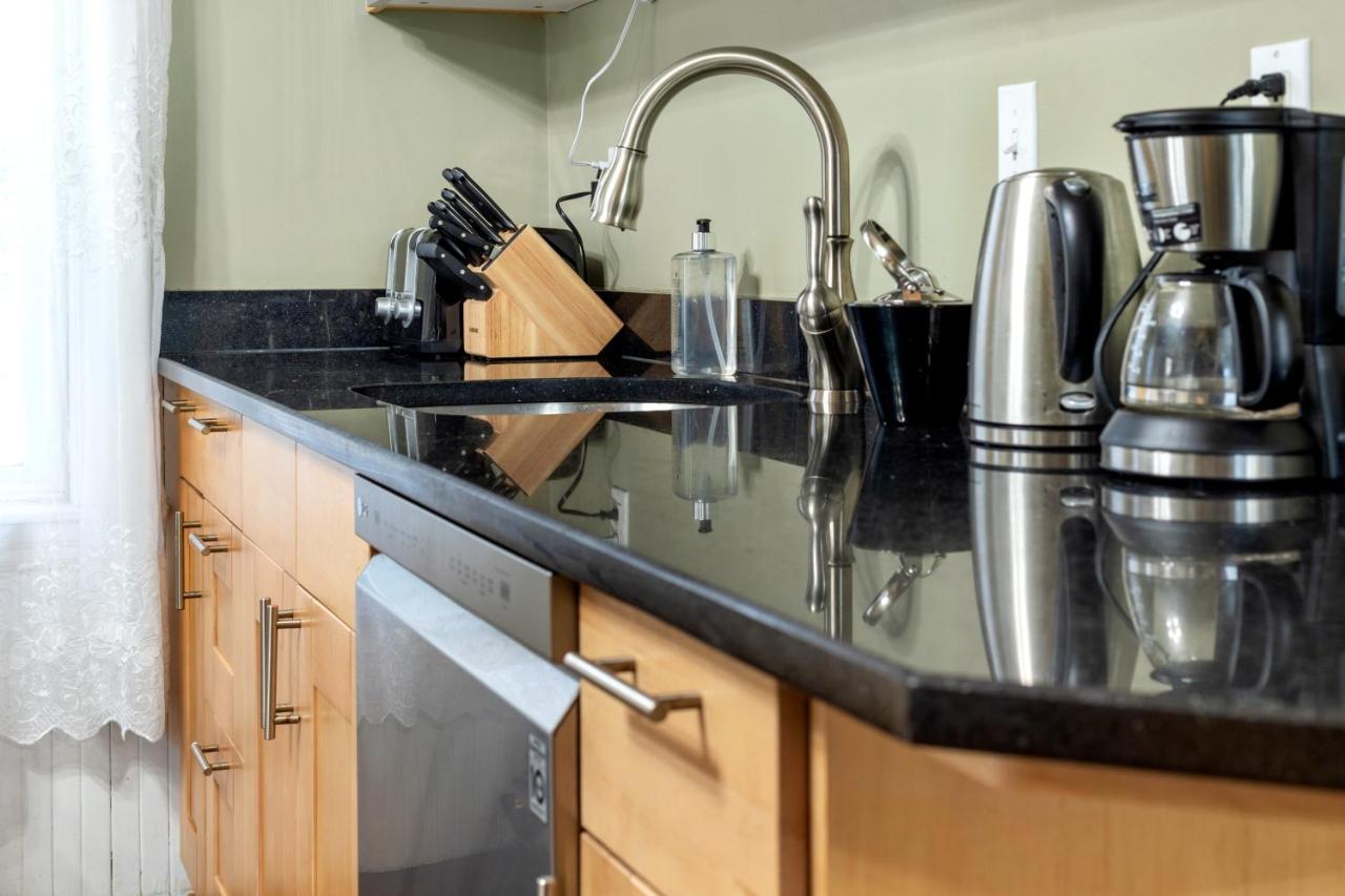 Bright & Spacious 2Br Apartment, Mins From Downtown Boston, Parking Buitenkant foto