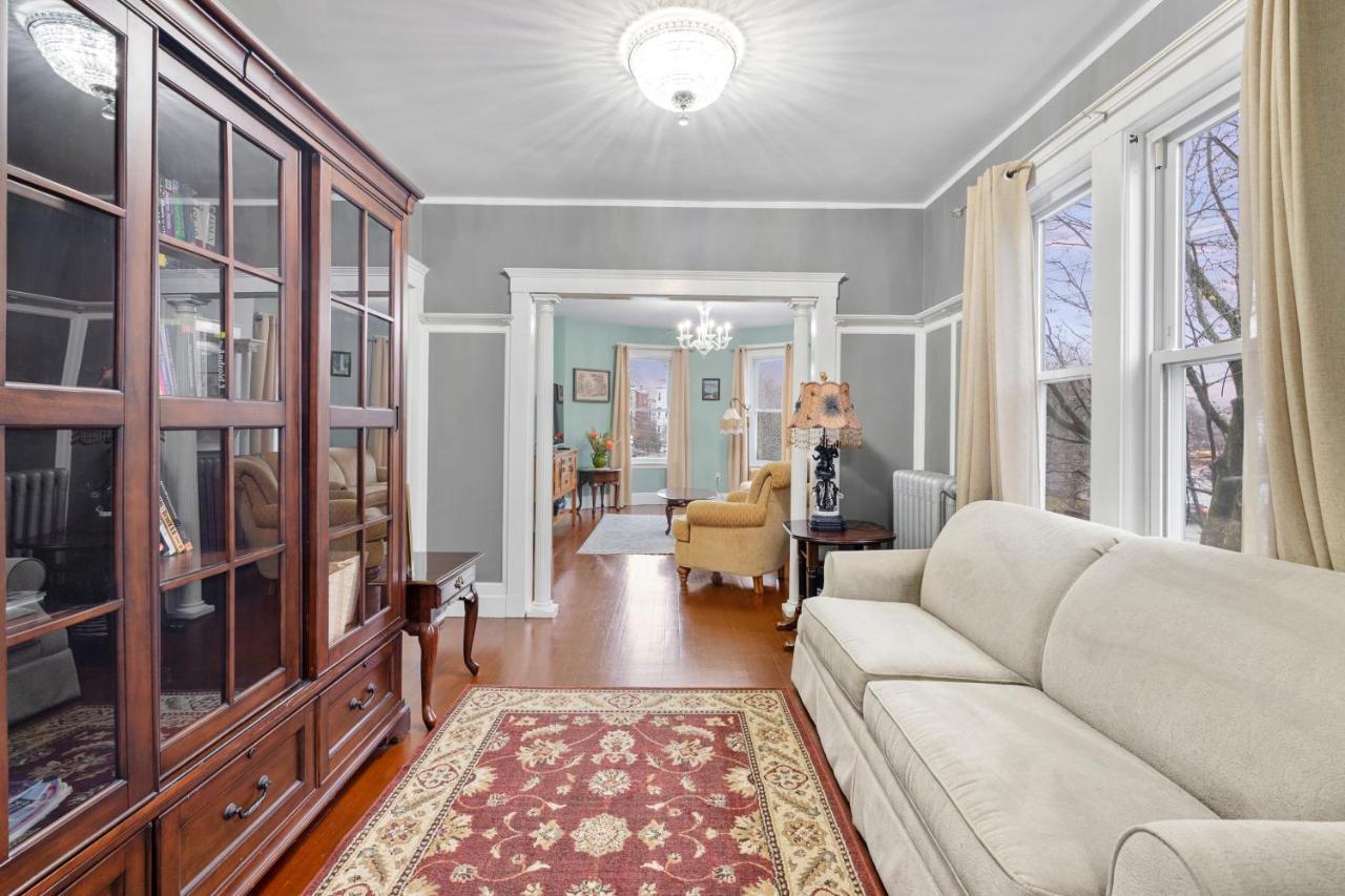 Bright & Spacious 2Br Apartment, Mins From Downtown Boston, Parking Buitenkant foto